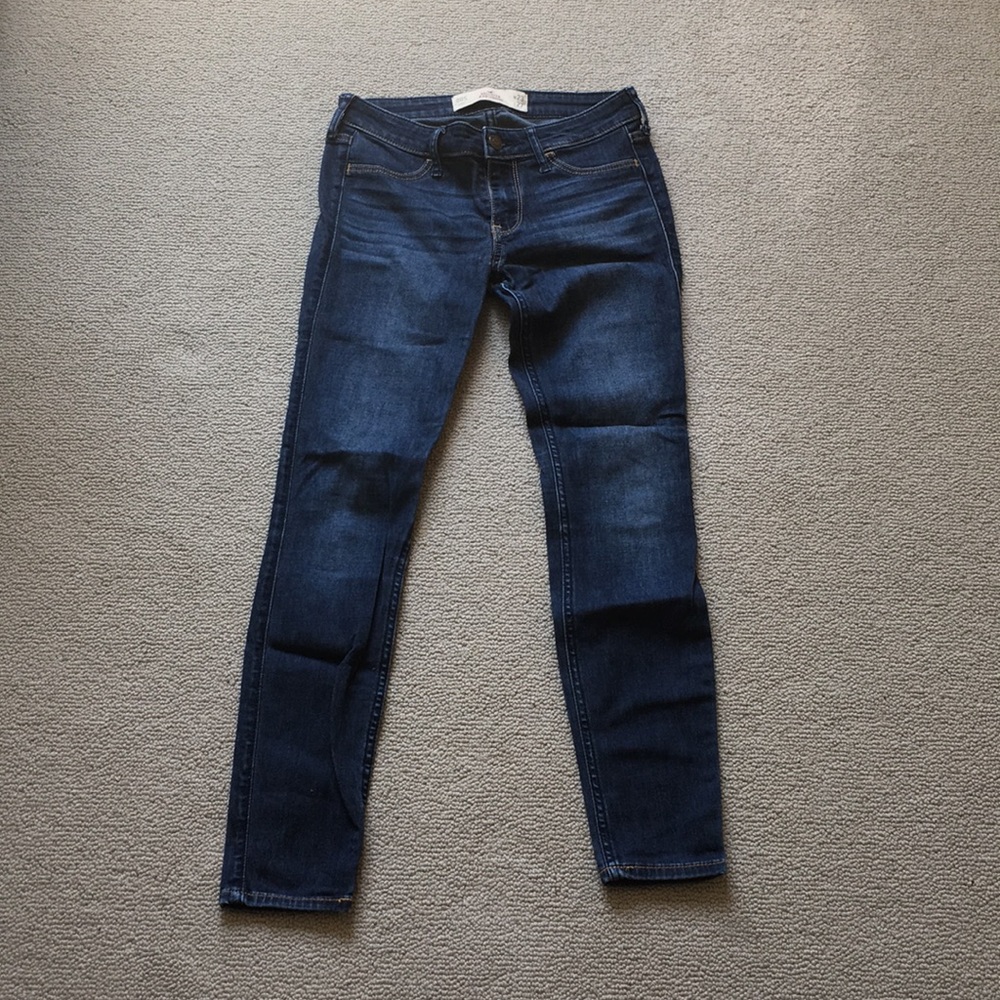 Hollister dark wash jeggings
